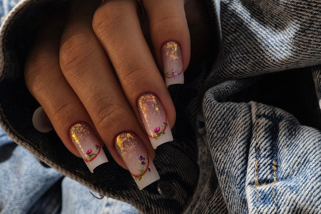 DMH NAILS TECH, Lever Street, Manchester