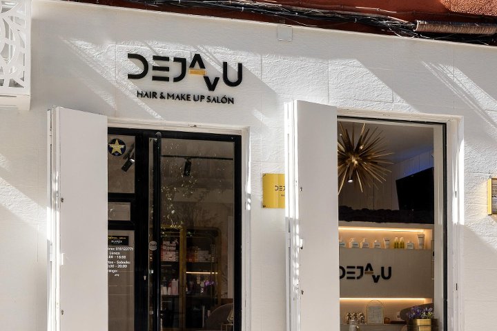 Deja Vu Hair & Make Up - Onglerie Embajadores - Photo de galerie - OneBooking