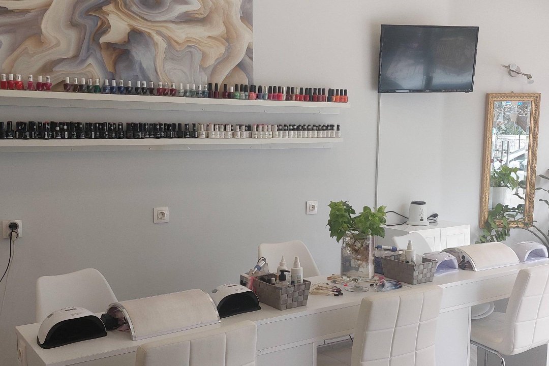 Elli's Glam Nails, Palaio Faliro, Αττική