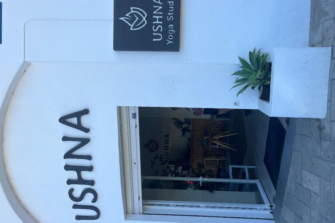 Ushna yoga studio, Marbella