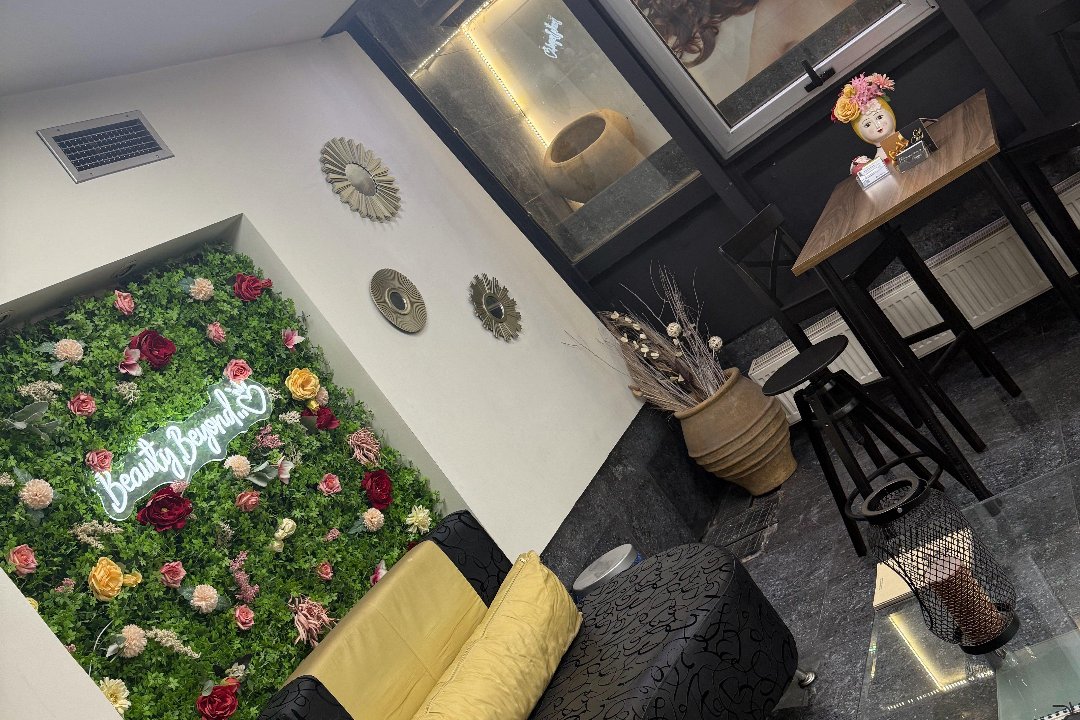 Golden Beauty, Κυψέλη, Αθήνα