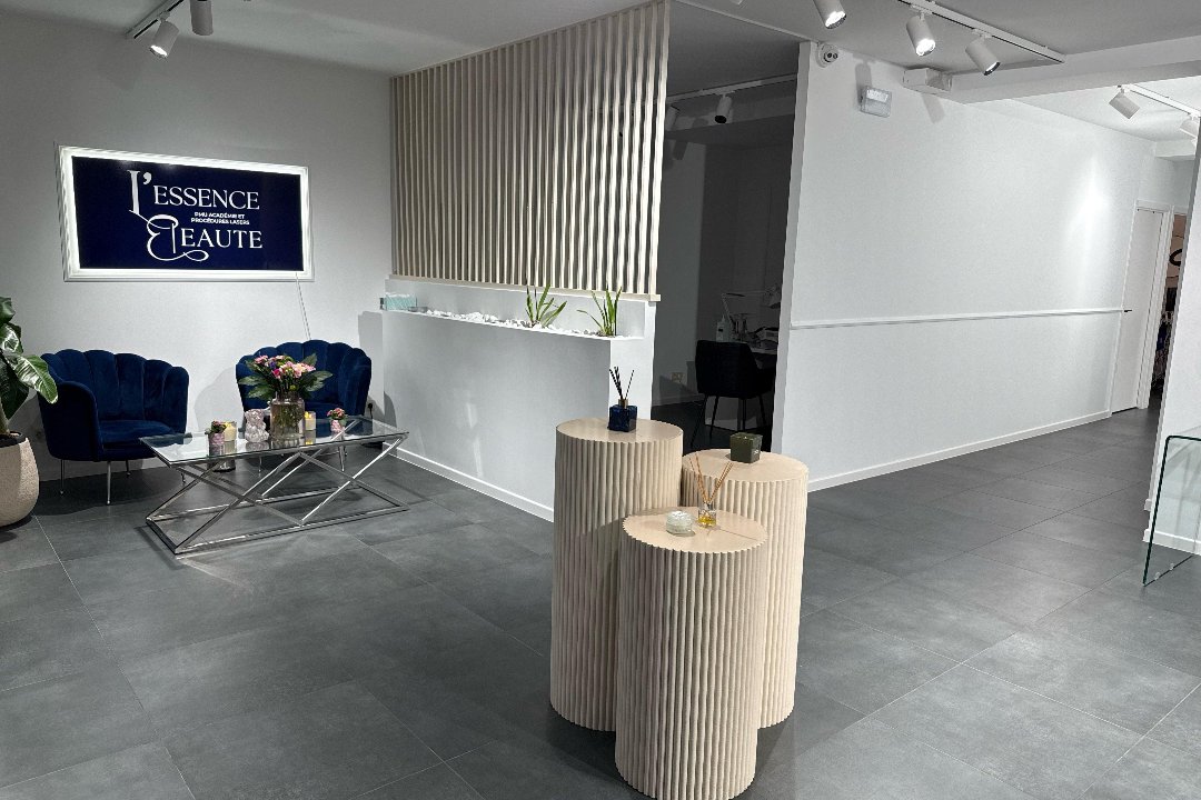 L'Essence Beauté, Wemmel