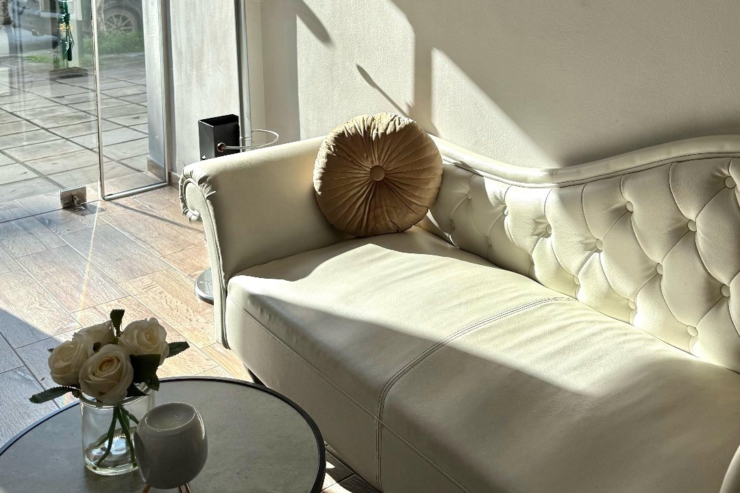 Nezoy Beauty Spot, Ampelokipoi, Perifereiaki Enotita Thessalonikis