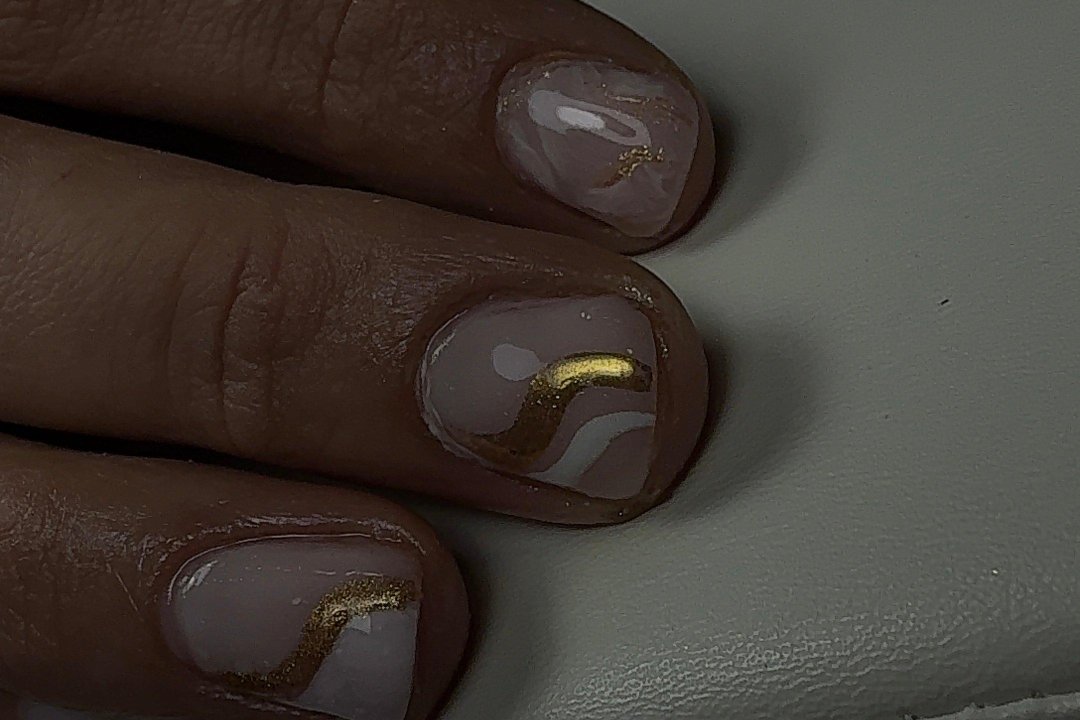 Prívate Beauty, Elche