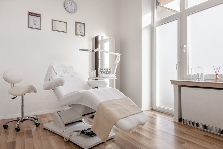 RoLes Gesundheits- & Schönheitszentrum | Kosmetikstudio in Unterrath ...