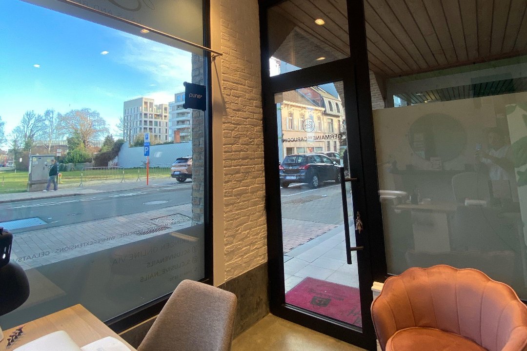 S-clusive nails & beauty nagelstudio, Deinze, East Flanders