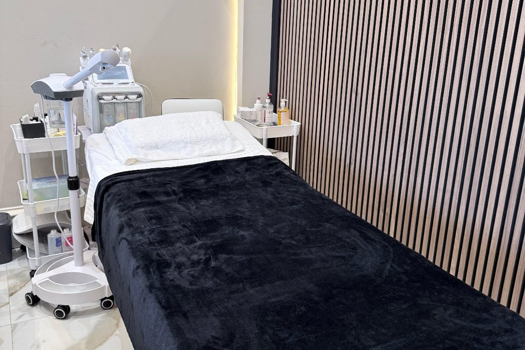 Fat-dissolving Injections in Edinburgh - Treatwell
