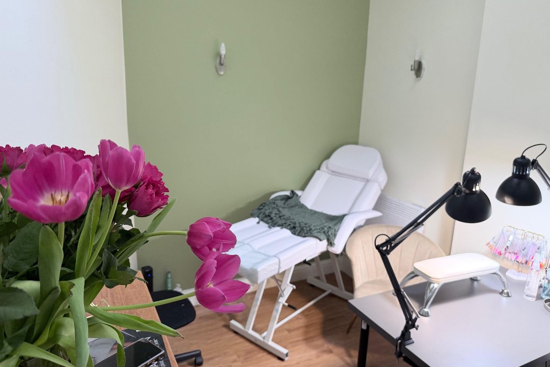 Nail Room - Bromley, The Glades, London