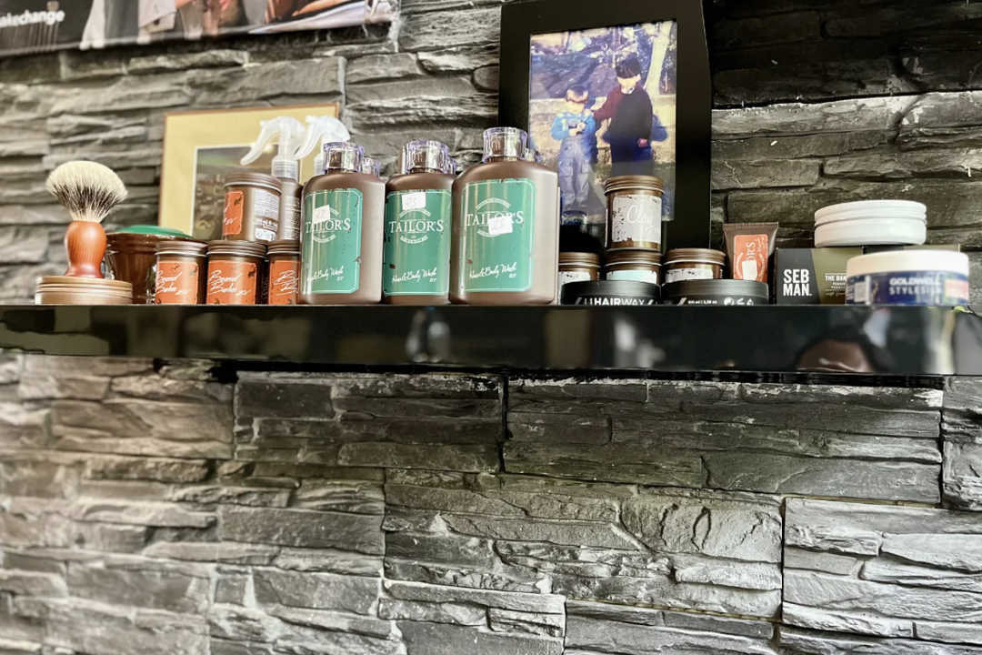 Salon Kiri, zu weiteren Stadtteilen, Stuttgart