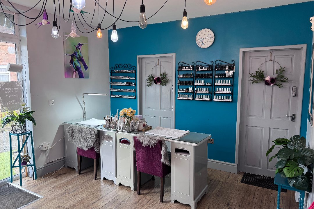Beauty and the Teacup, Brockworth, Gloucestershire