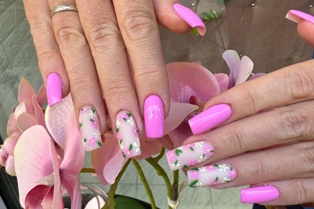 Moonlight Nail Salon, Kato Patisia, Αθήνα