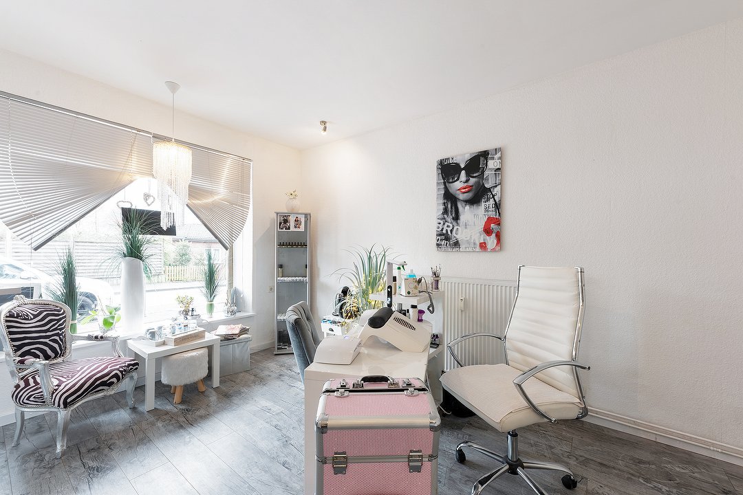 Yvonne Heyer Hand-Fuß und Wimpernstudio, Norderstedt