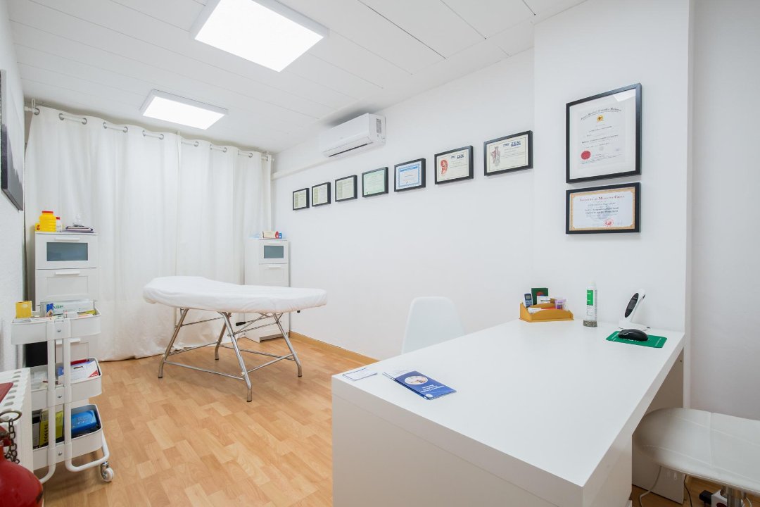 Revitalmed Clinic, Les Tres Torres, Barcelona