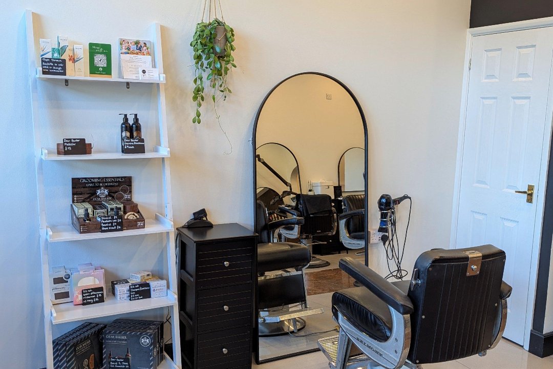 Soaf Wyatt Make-Up, Bath