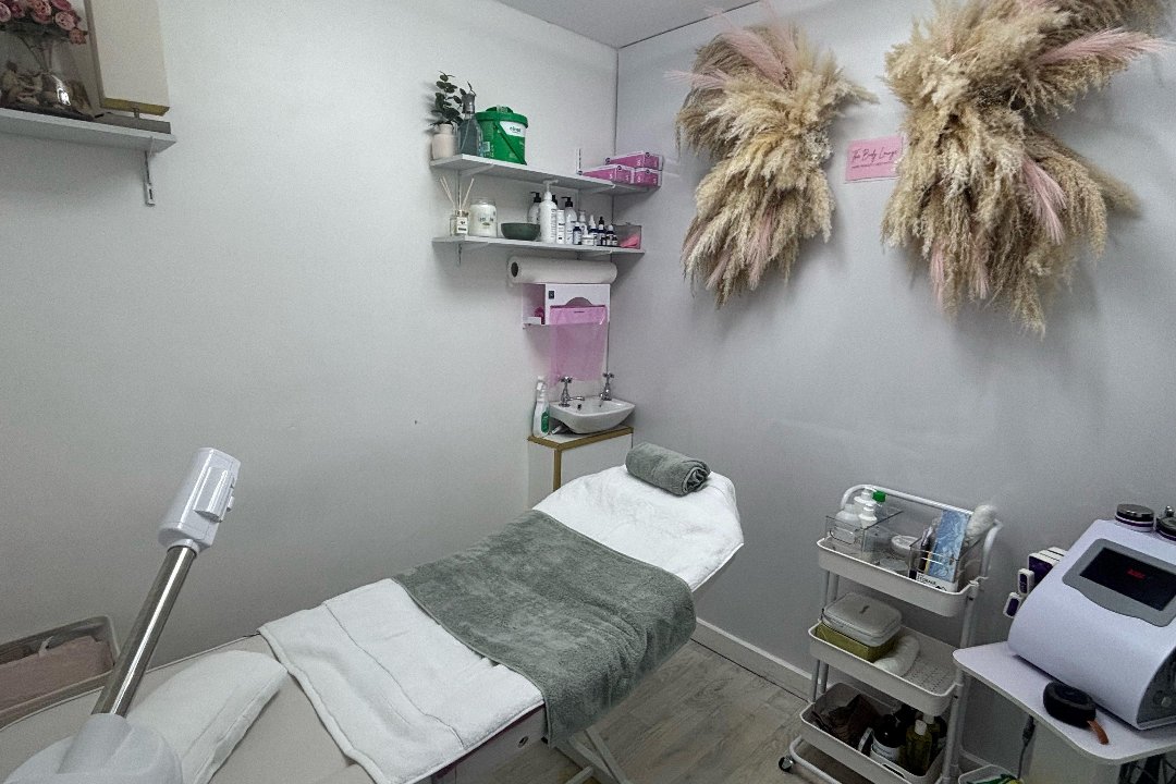 LailaBelle’s Bodysculpt, Blenheim Shopping Centre, London