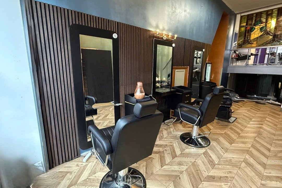 Azeb Hairstylist, Nieuwe Binnenweg, Rotterdam