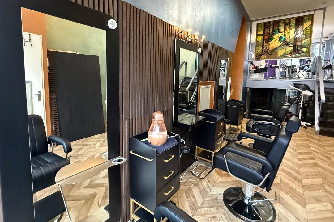Azeb Hairstylist, Nieuwe Binnenweg, Rotterdam