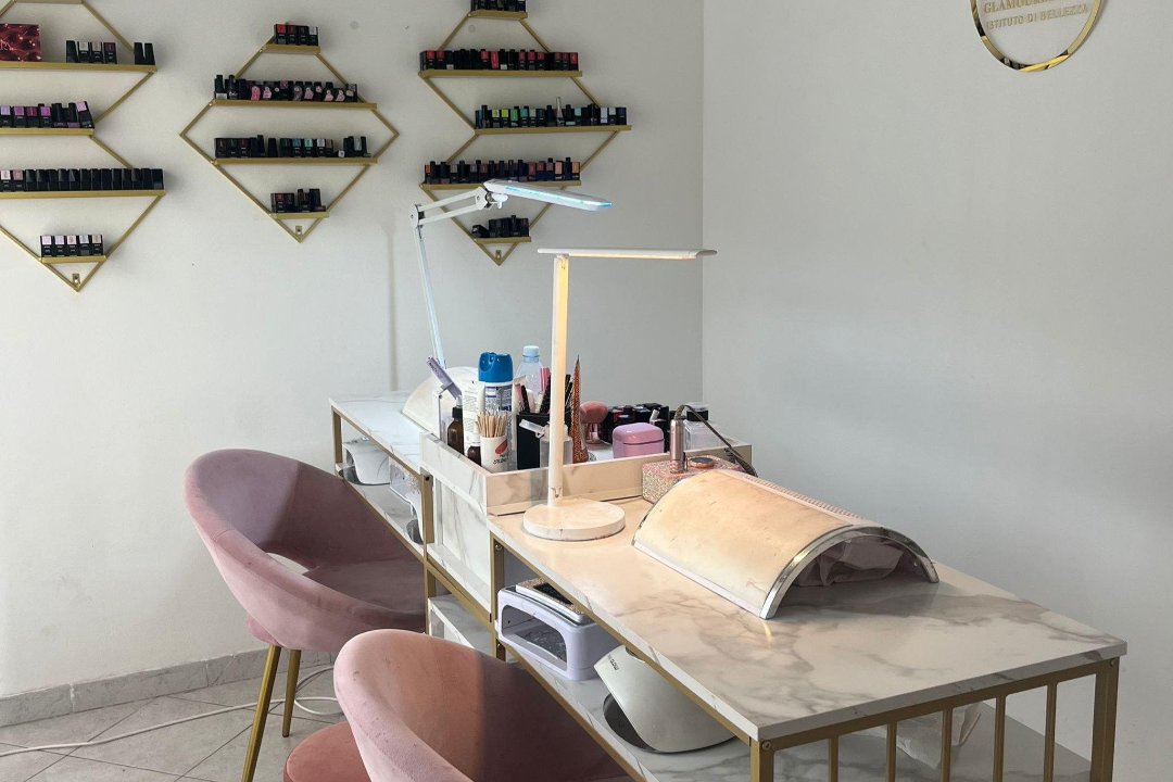 Glamour Beauty, Monteleone-Santa Rosalia, Cagliari