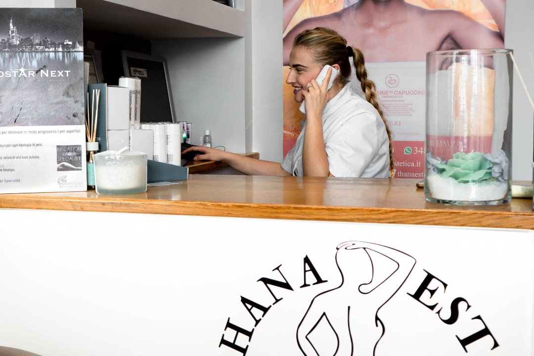 Thana Estetica Ritual, Campo dei Fiori, Roma