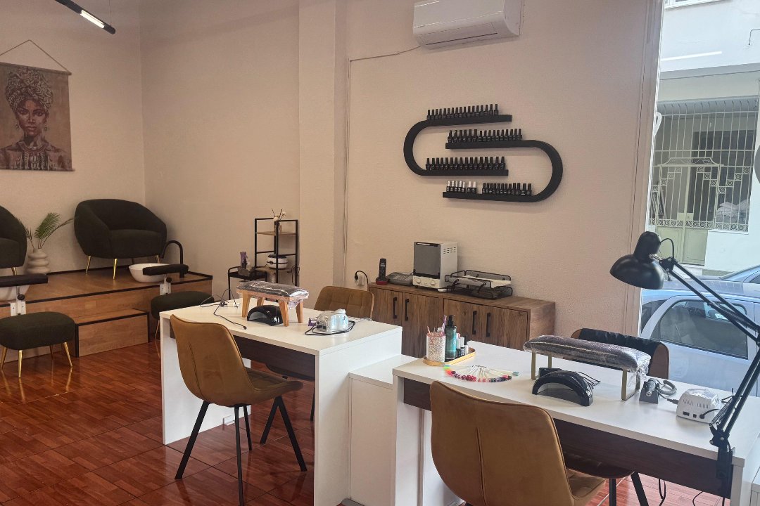 Moonlight Nail Salon, Kato Patisia, Αθήνα