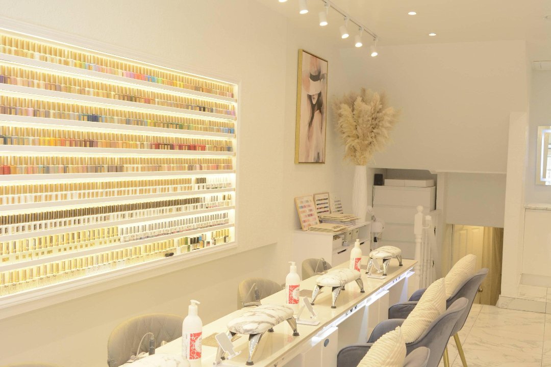 Diamond Nails LDN Ltd, Ealing Broadway, London
