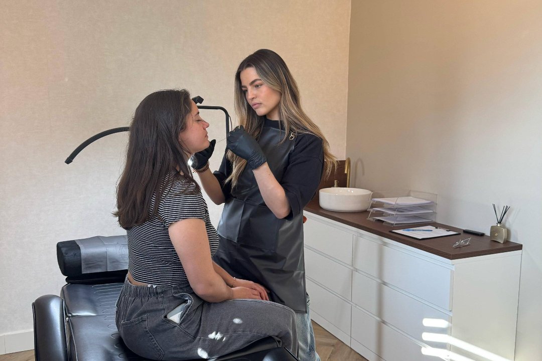 Vida Brow Studio, Huizen, Noord-Holland
