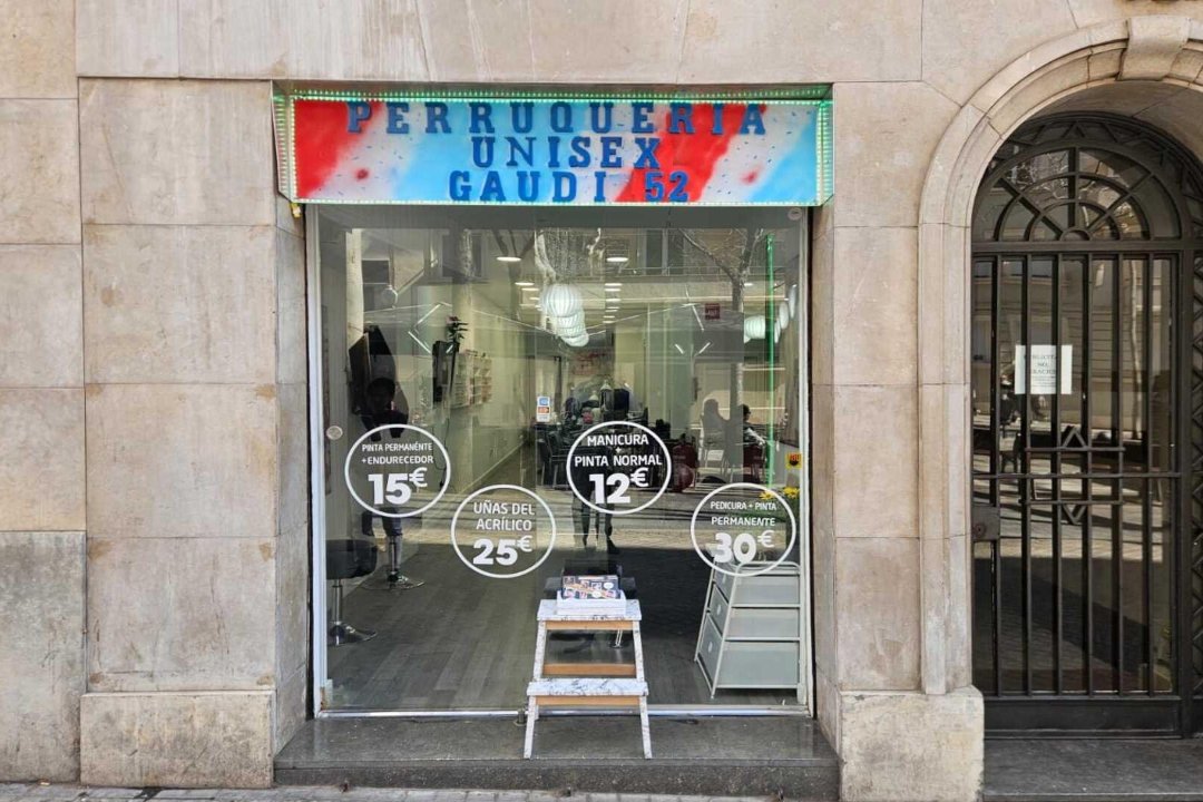 Beauty Gaudí 52, Eixample, Barcelona