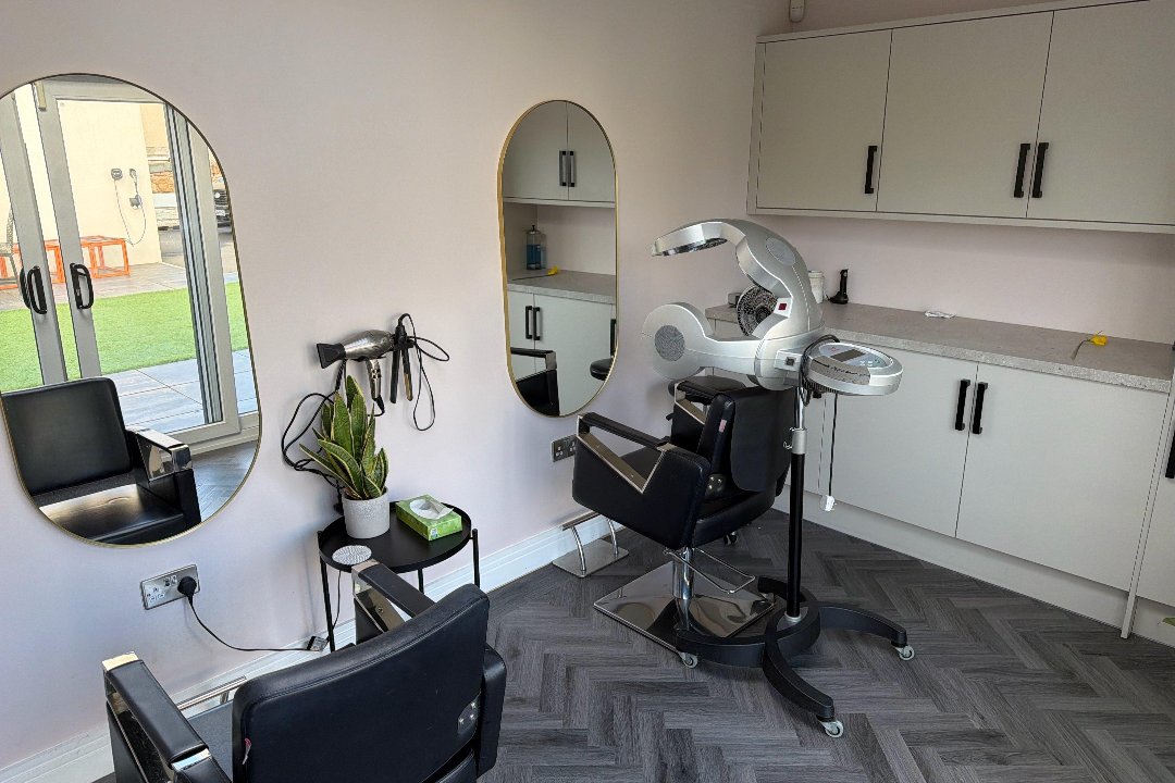 Seventy Seven Hair, Rosewell, Midlothian