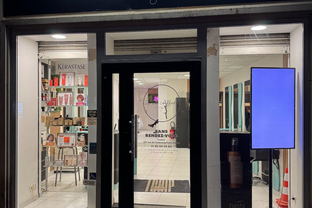 Le 201 Coiffure, Goutte d'Or, Paris