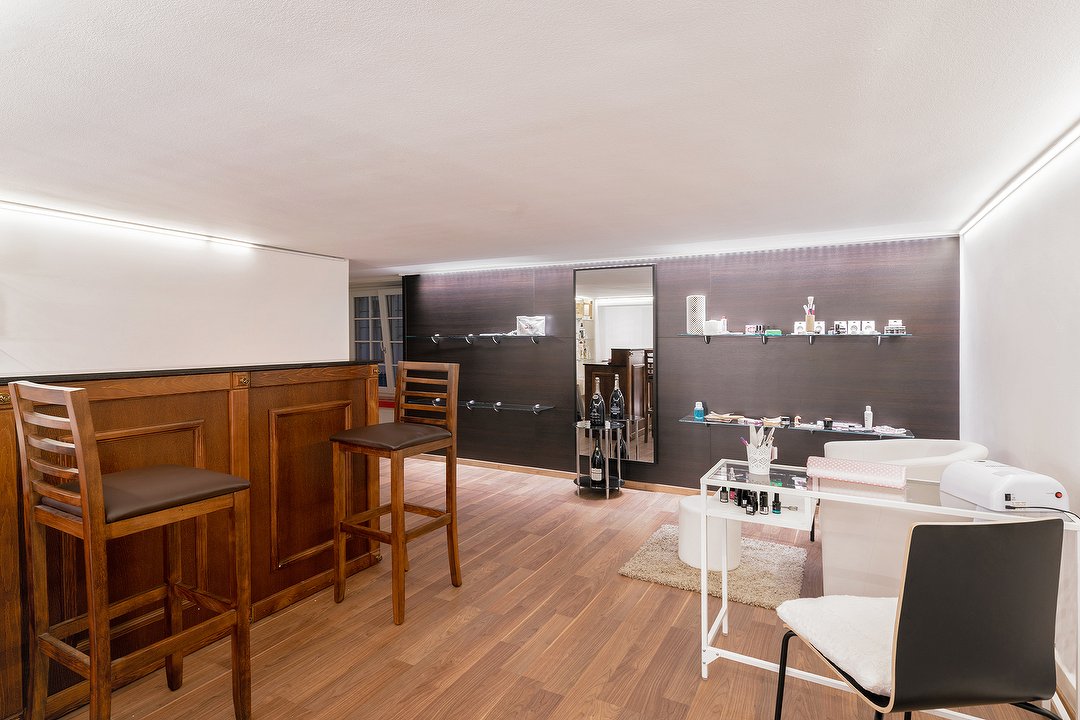 Kosmetik Tina by Coiffeur-Bellevue, Kreis 1, Zürich