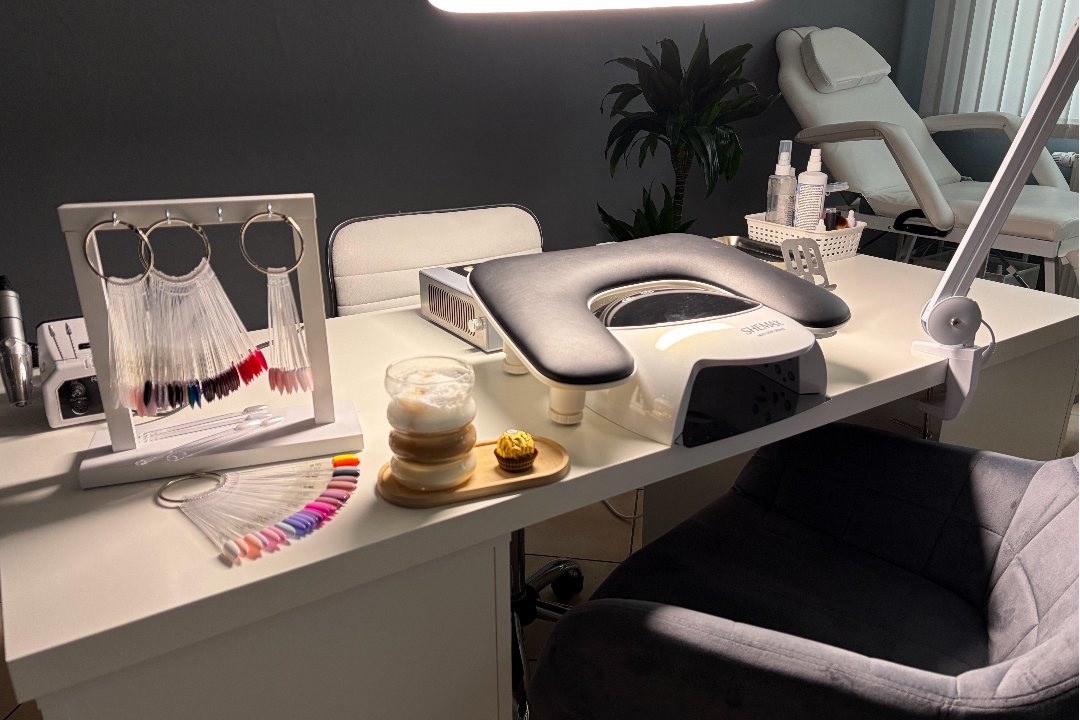 Nataliia Karpovych im Beauty Valerii, Innenstadt, Hamburg