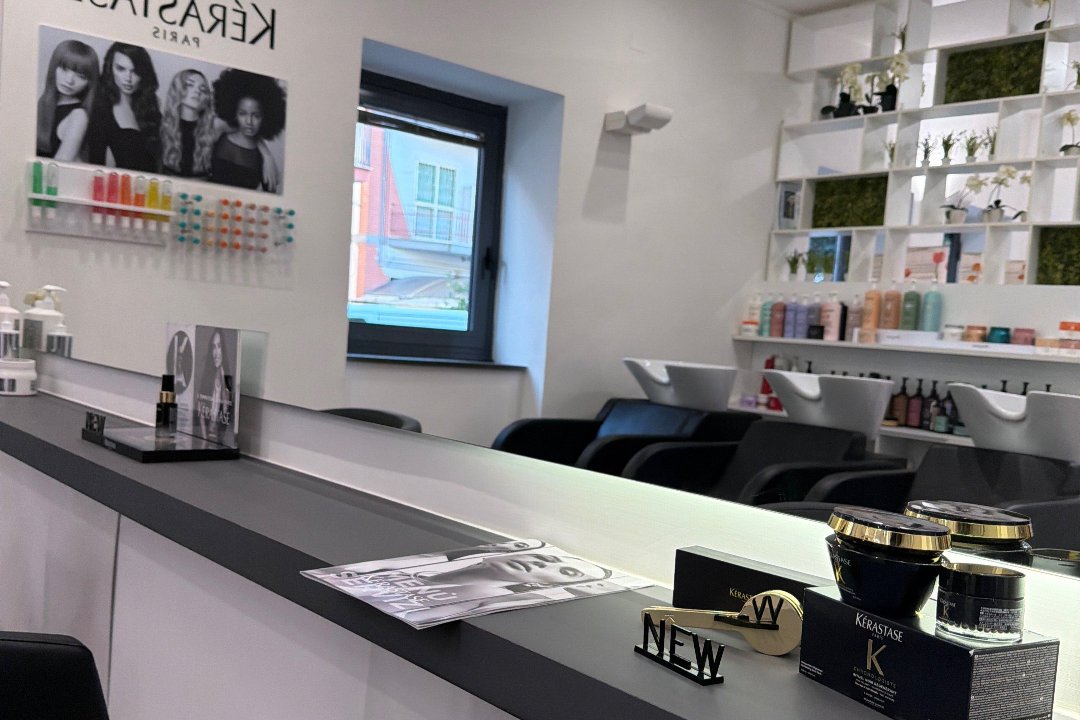 De Vivo Parrucchieri, Aversa, Campania