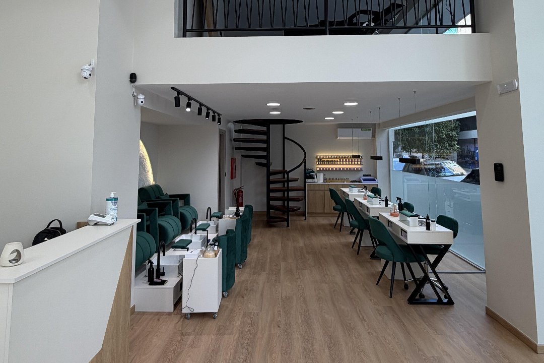 Nude & Neat Nails by Ntina, Kallithea, Αττική