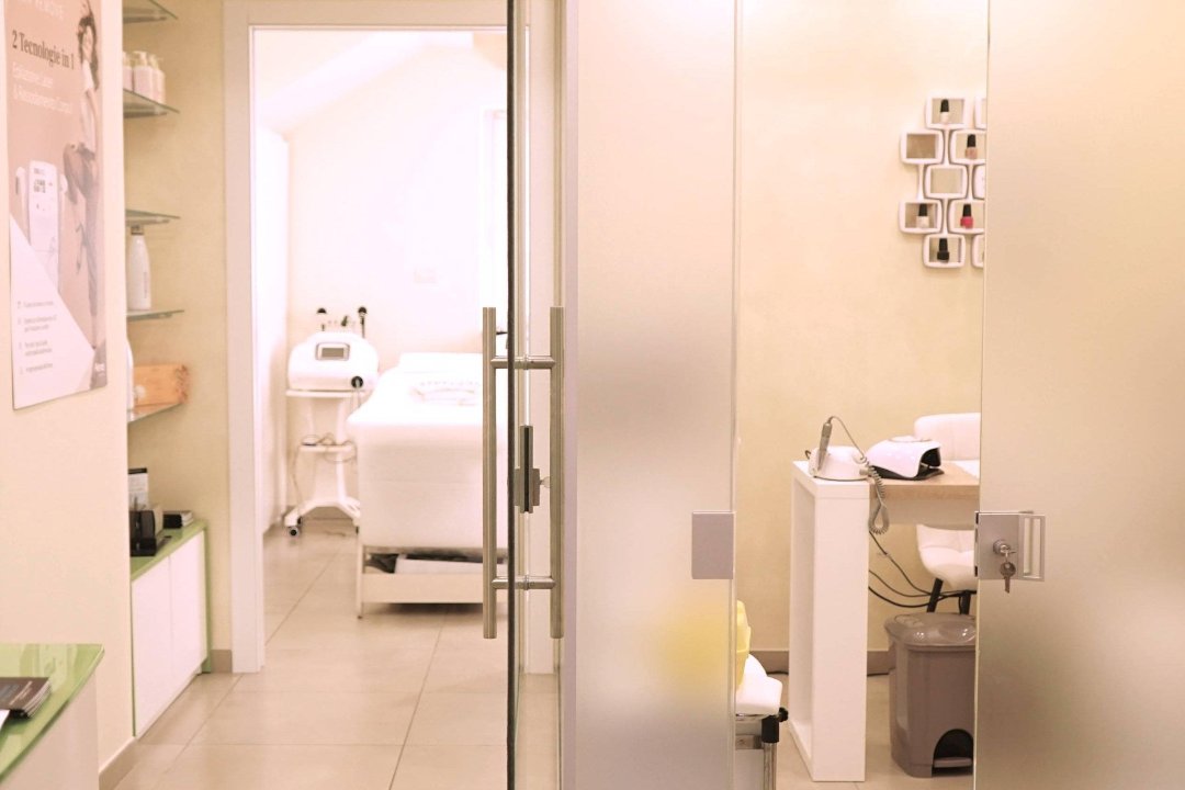 Farmaestè - Farmacia San Nilo, Grottaferrata, Lazio