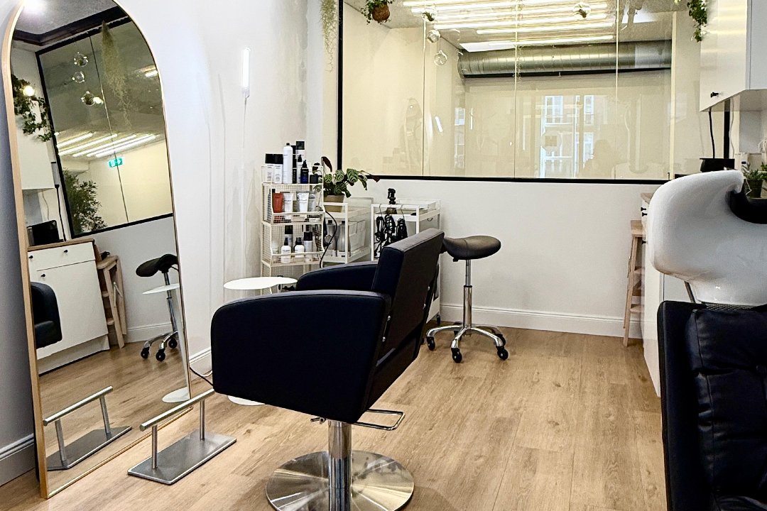 Maki hair salon, Bilderdijkstraat, Amsterdam