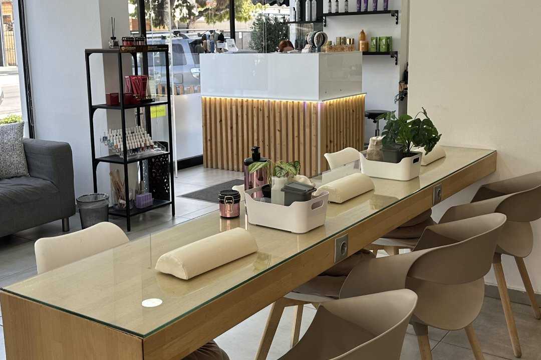 BARAK "Απ'την κορφή ... ως τα νύχια", Glyfada, Αττική