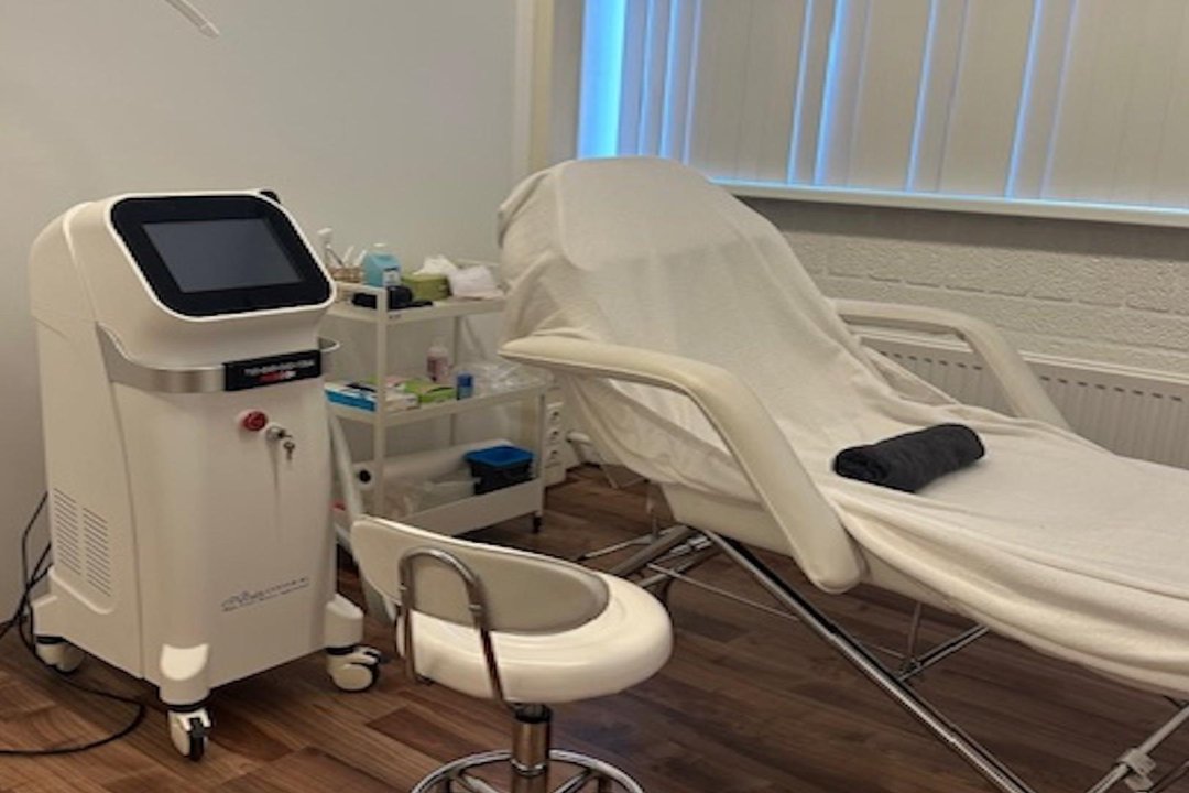 CA BEAUTY CLINIC, Verrijn Stuartlaan, Zuid-Holland