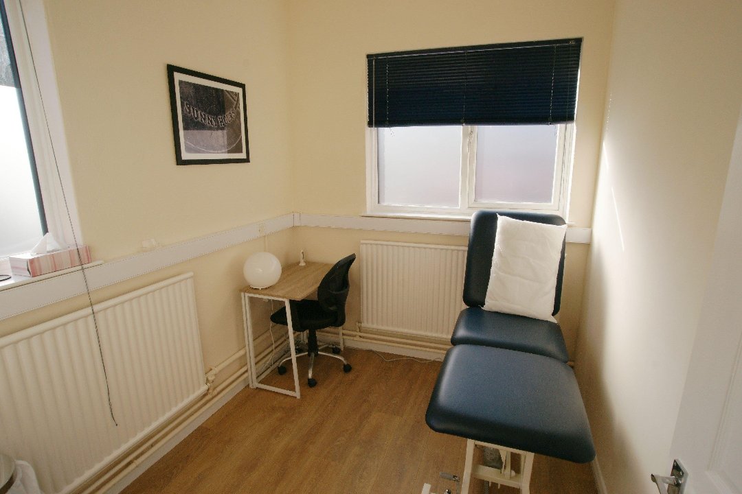 Yifei Liu @ Salus Wellness Clinics, Cambridge