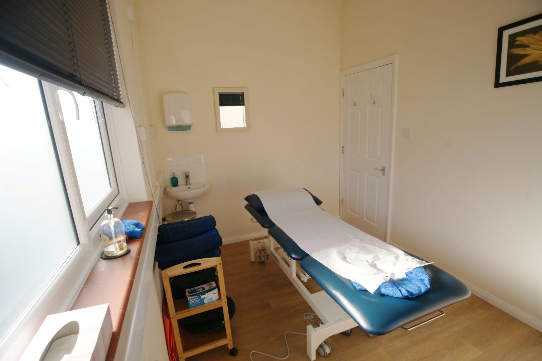 Aura Aesthetics By Issy @ Salus Wellness Clinic, Cambridge