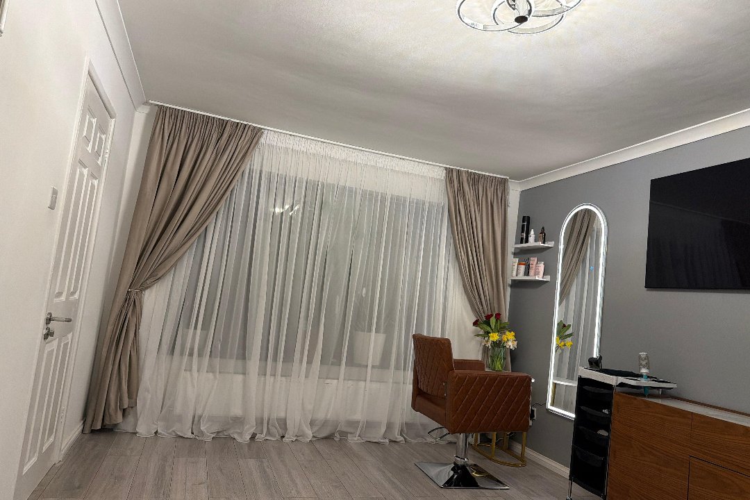 Made by Roxana, Elm Park, London