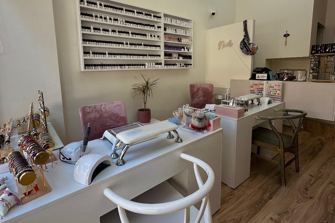 All About Nails, Ioannina, Ipiros