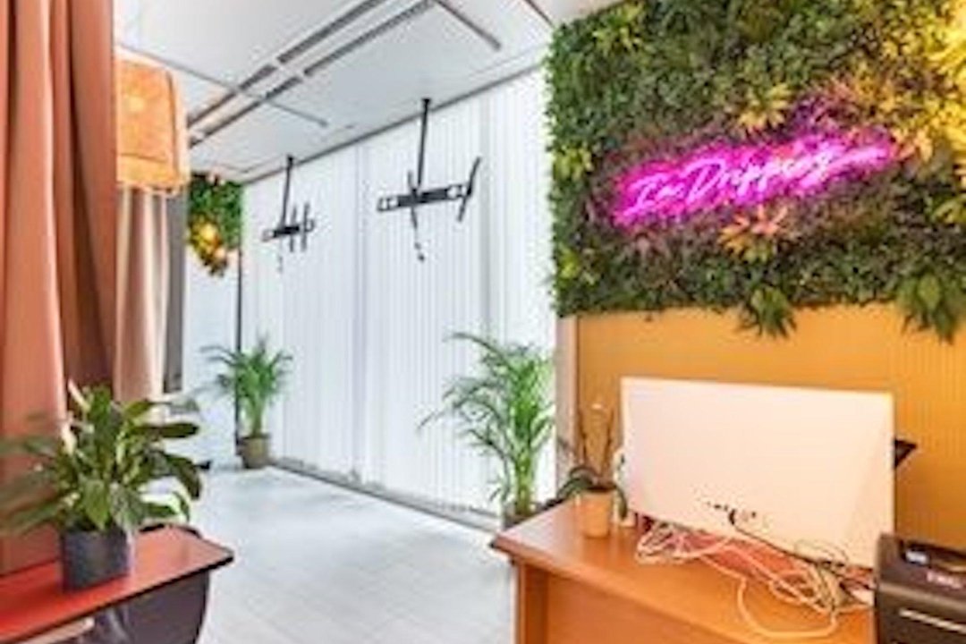 NL Clinic, Oakwood, London