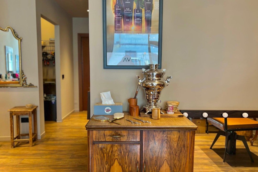 Amani, Cesano Maderno, Lombardia