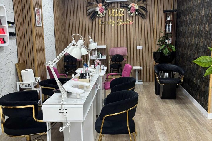 D’LUX Beauty Studio - Onglerie Fuenlabrada - Photo de galerie - OneBooking