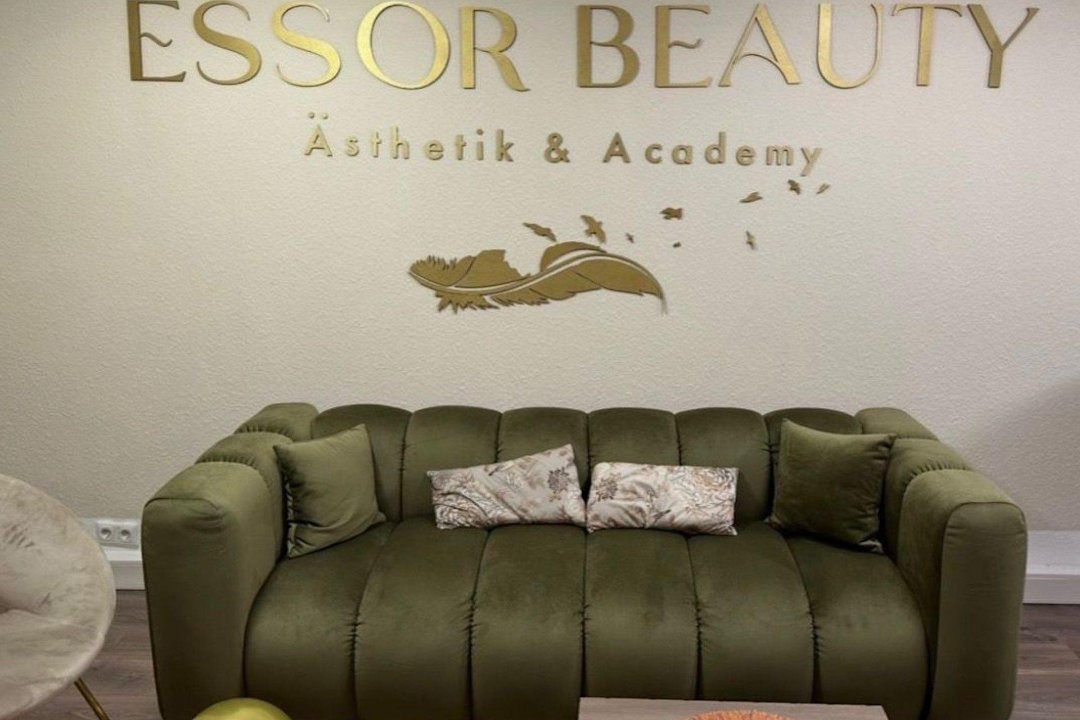 Essor Beauty Ästhetik Akademie, Würselen