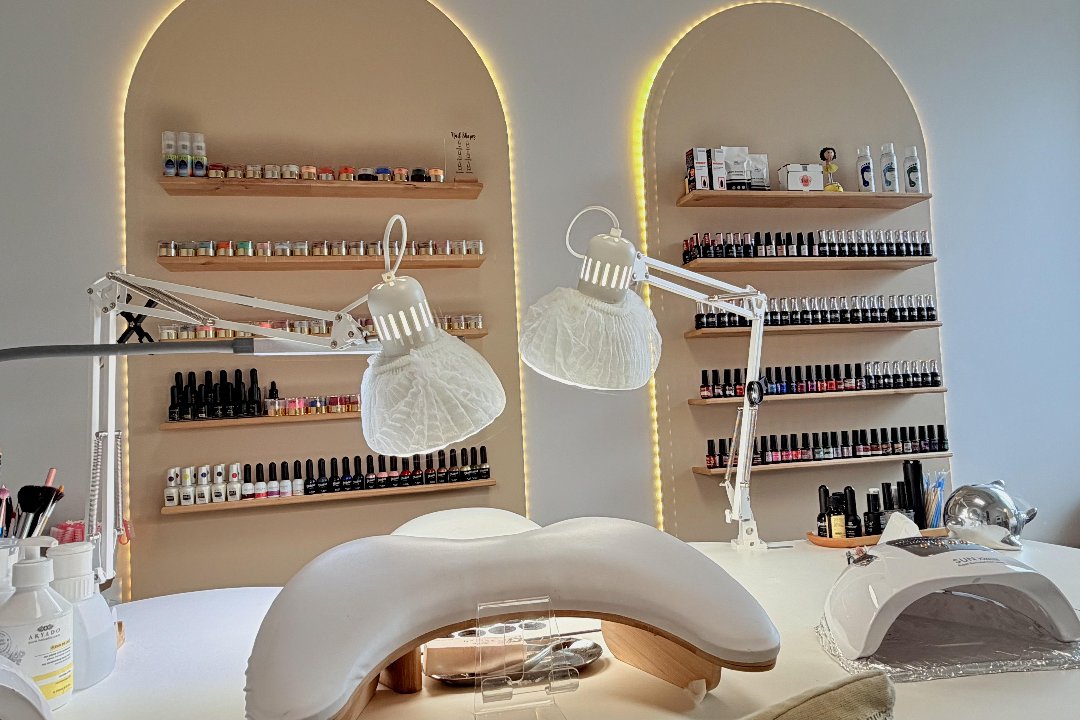 J. Nails Designer, Grand-Saconnex, Canton de Genève