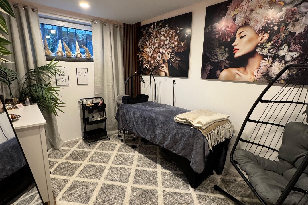 Baron Beauty - zertifizierte Wimpernstylistin, Nienburg, Niedersachsen