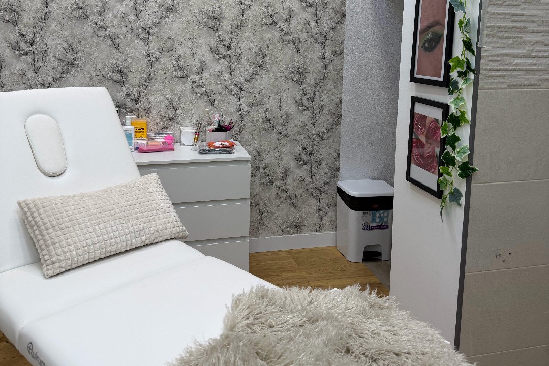 Prestige Beauty by Kristiana Metodieva, El Vendrell