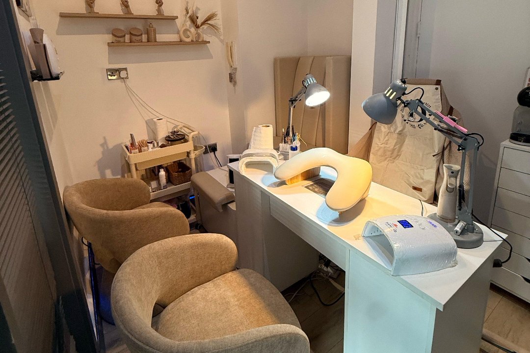 Darya Nail, Castlefield, Manchester