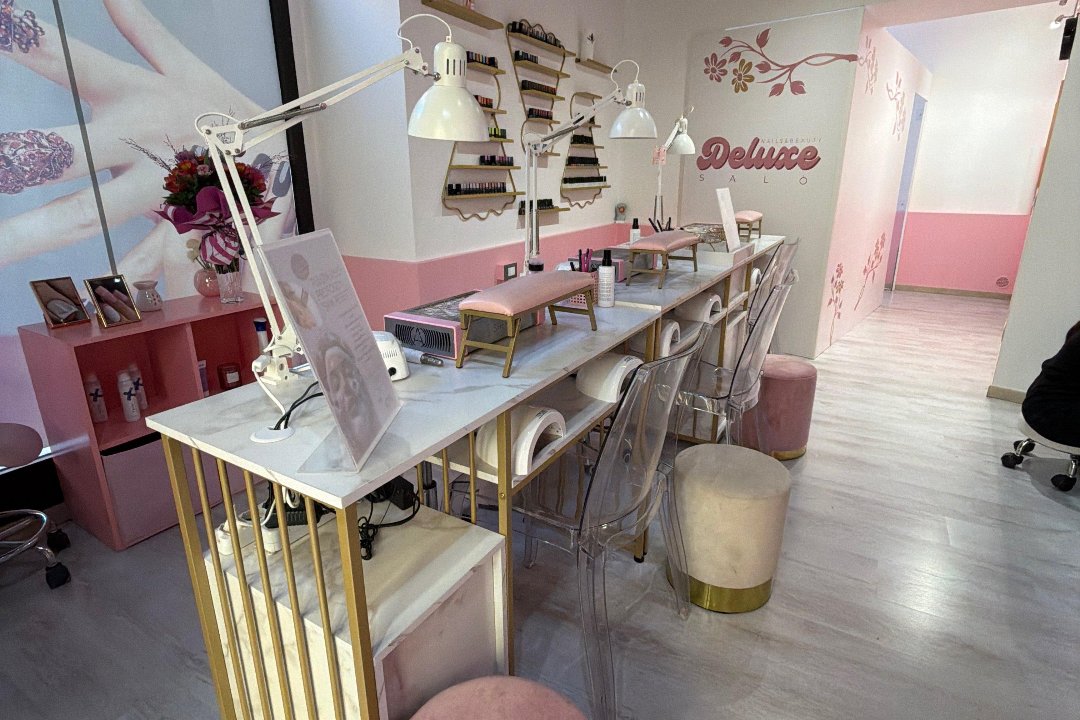 Deluxe Nails&Beauty Salò, Lago di Garda, Veneto